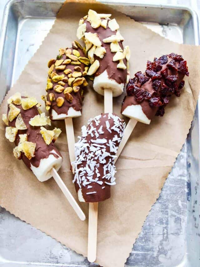 FROZEN CHOCOLATE COVERED BANANAS - Delicious Table