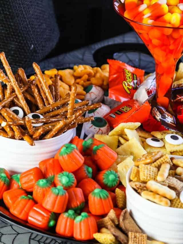 Easy Halloween Snacks - Delicious Table