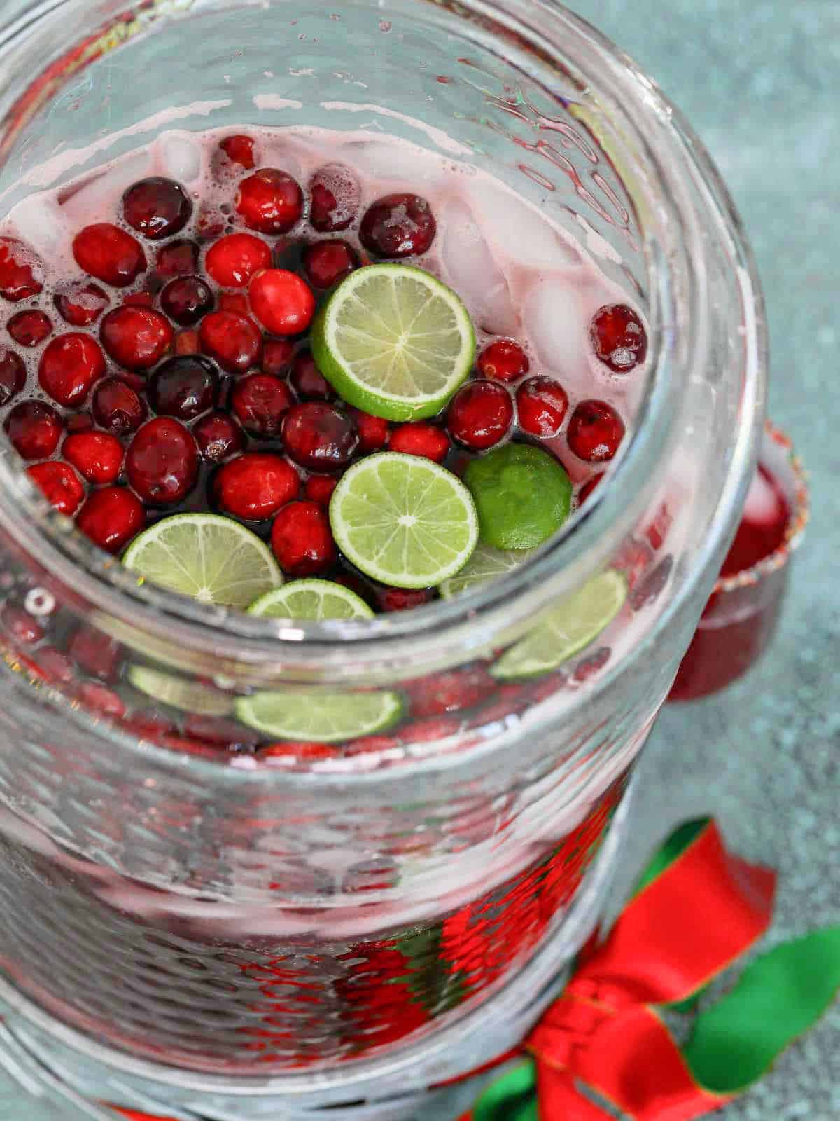 Christmas Punch Recipe - Delicious Table