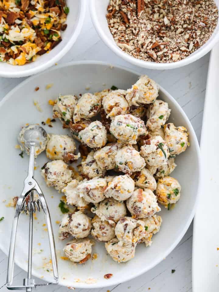 Cheese Truffles Recipe (Mini Cheese Balls) Delicious Table